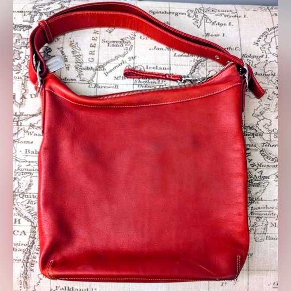 COACH RED LEATHER HOBO - Picture 1 of 8